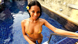 Pretty brunette swimmer Chloe flashes tits and her pussy underwater