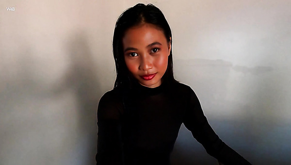 Pretty and natural girl Hiromi flashes her tight tits during tender solo