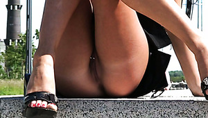 Upskirt on public