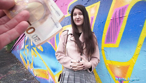 Cute teen gets a little cash for flashing in public and being not afraid to fuck outdoor