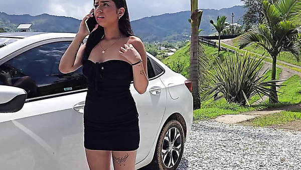 Latina fucked from two sides outdoors - Amateur FMM